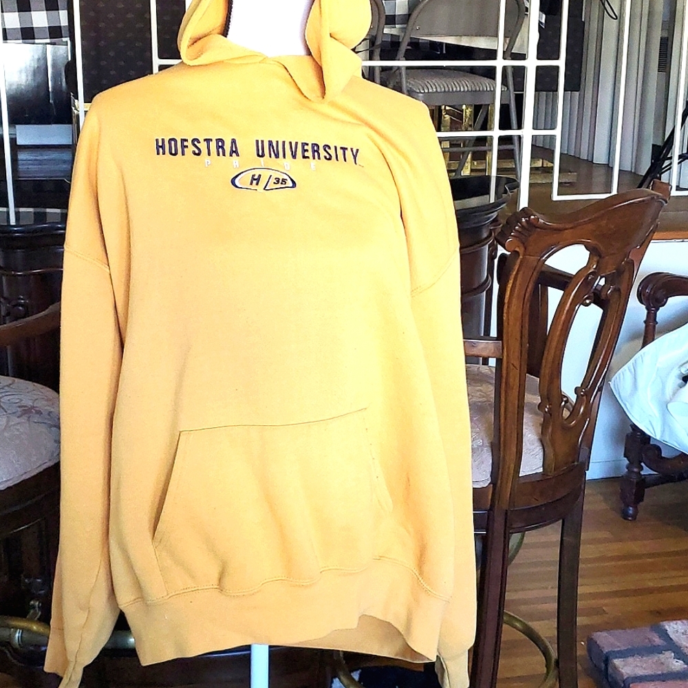 Sweat shirt